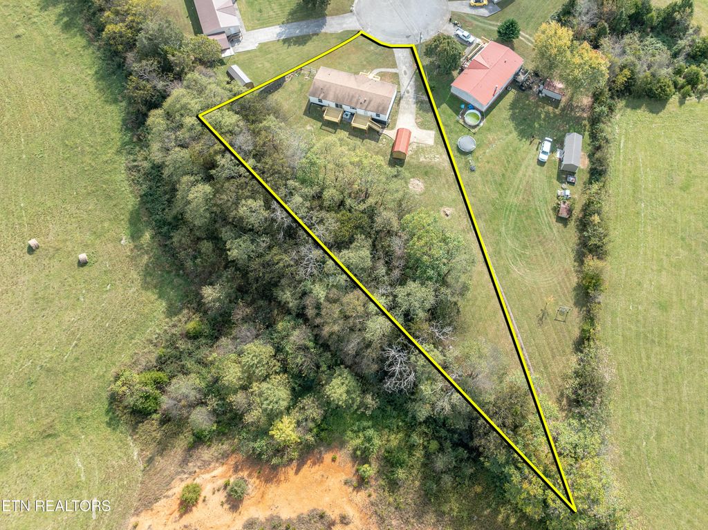 Photo of 144 Snowbird Lane, Jefferson City, TN 37760 (MLS # 1319583)