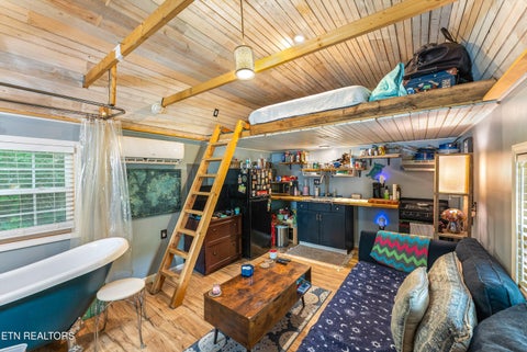 Photo of 286 Childs Rd, Harriman, TN 37748 (MLS # 1353616)