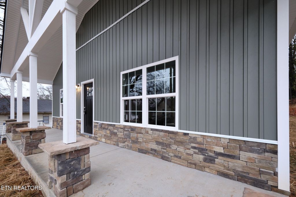 Photo of 1509 Lawson Ave, Knoxville, TN 37917 (MLS # 1322971)