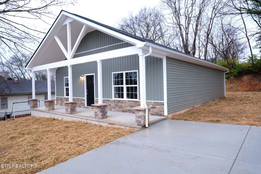 Photo of 1509 Lawson Ave, Knoxville, TN 37917 (MLS # 1322971)