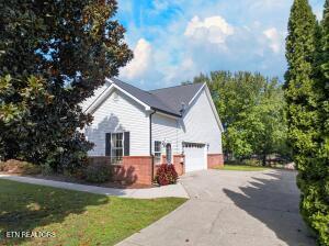 1957 Lakebrook Circle