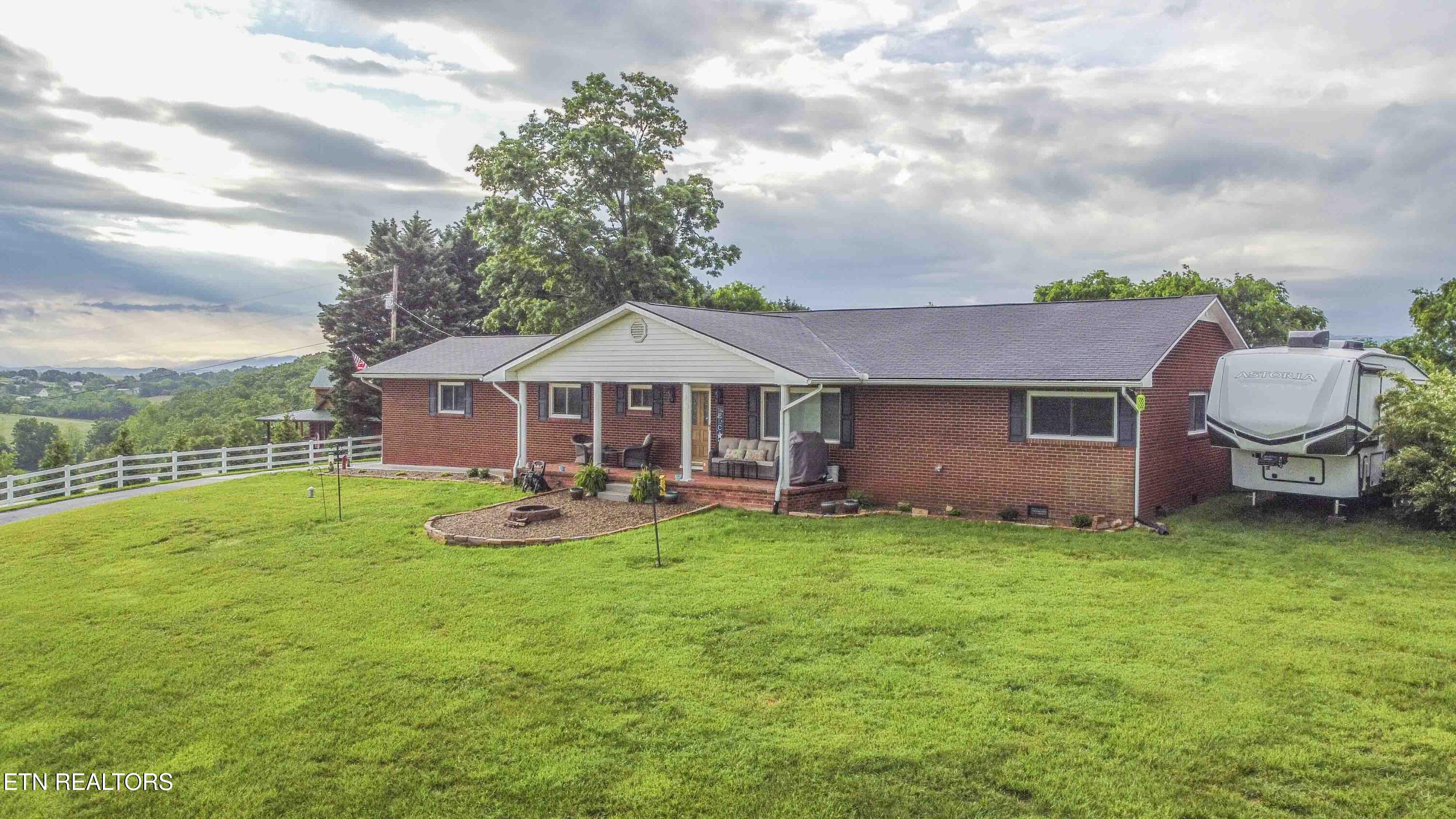 1124 Carolina Drive