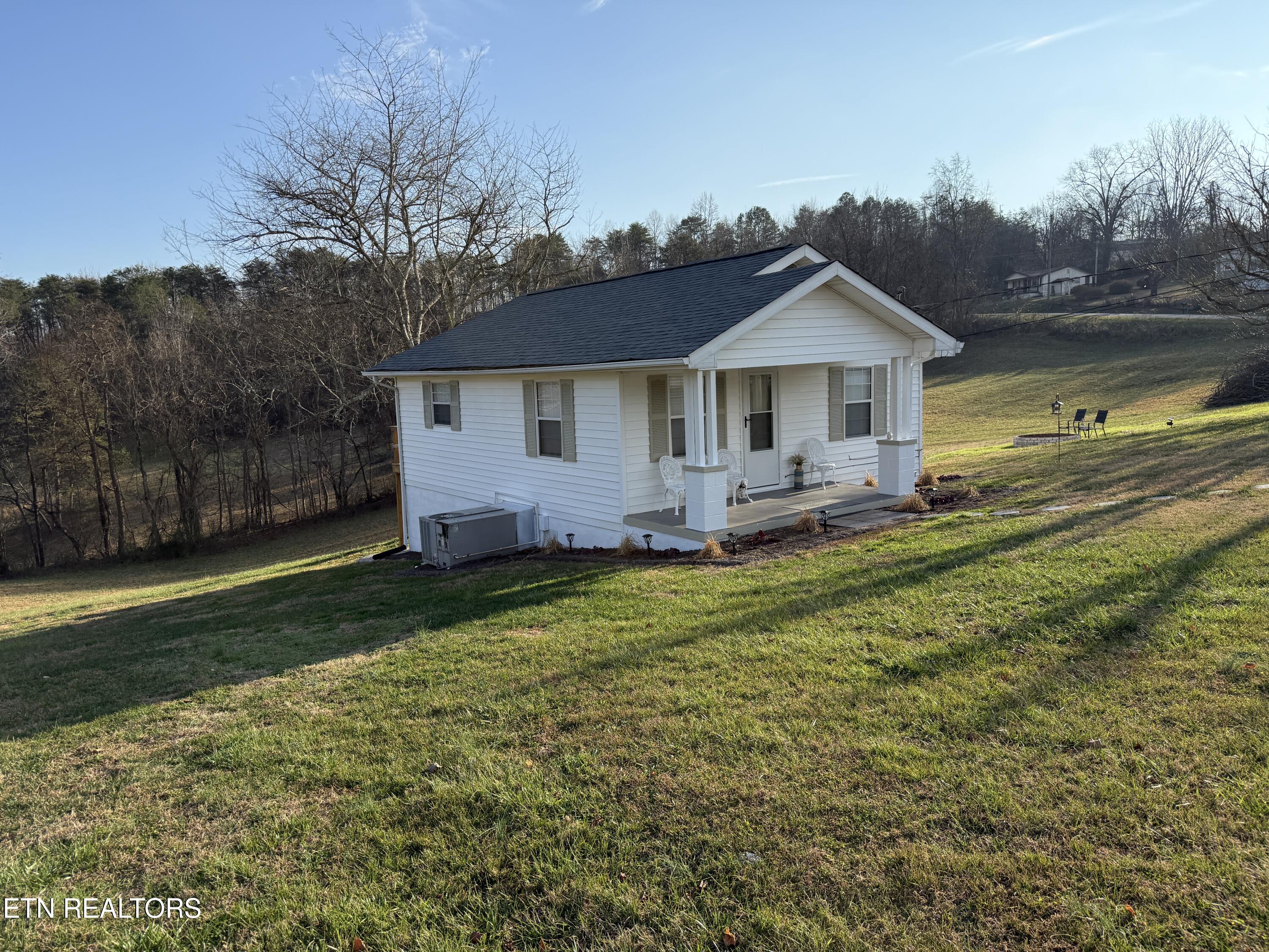 206 Ross Cemetery Rd