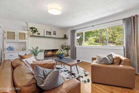 Tiny photo for 301 NW Portsmouth Rd, Knoxville, TN 37909 (MLS # 1309034)