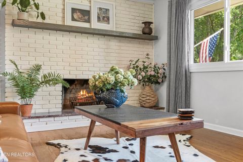 Tiny photo for 301 NW Portsmouth Rd, Knoxville, TN 37909 (MLS # 1309034)