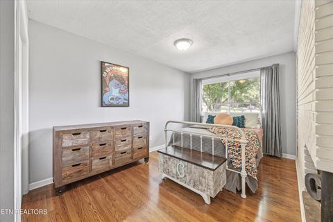 Tiny photo for 301 NW Portsmouth Rd, Knoxville, TN 37909 (MLS # 1309034)