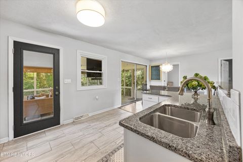 Tiny photo for 301 NW Portsmouth Rd, Knoxville, TN 37909 (MLS # 1309034)