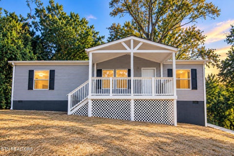 Photo of 3817 Bonnie View Ave, Knoxville, TN 37914 (MLS # 1354309)