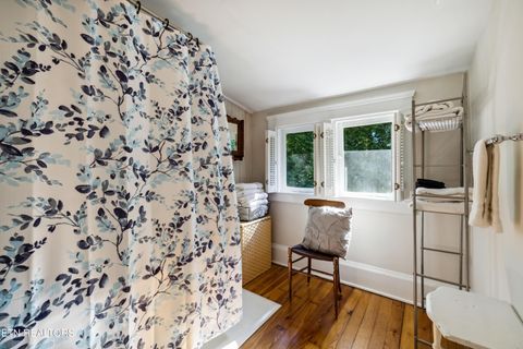 Tiny photo for 916 Southgate Rd, Knoxville, TN 37919 (MLS # 1302574)