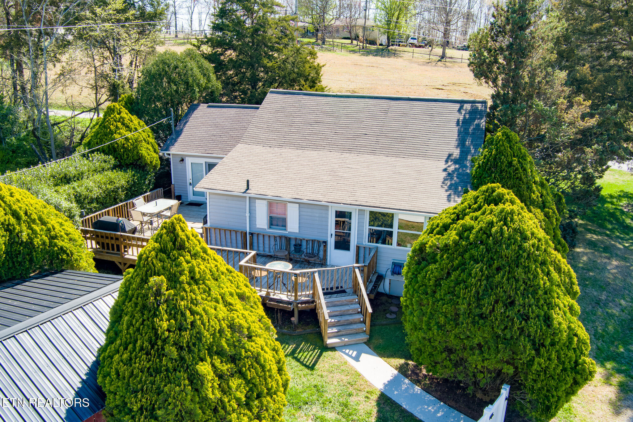 4066 Lakeshore Drive