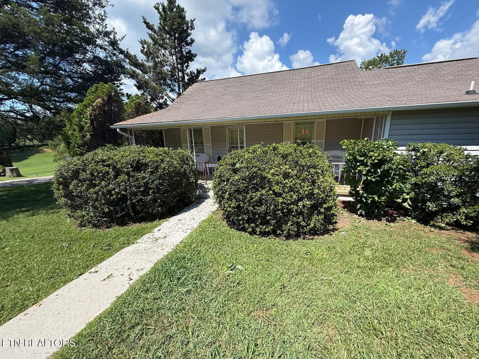 4066 Lakeshore Drive