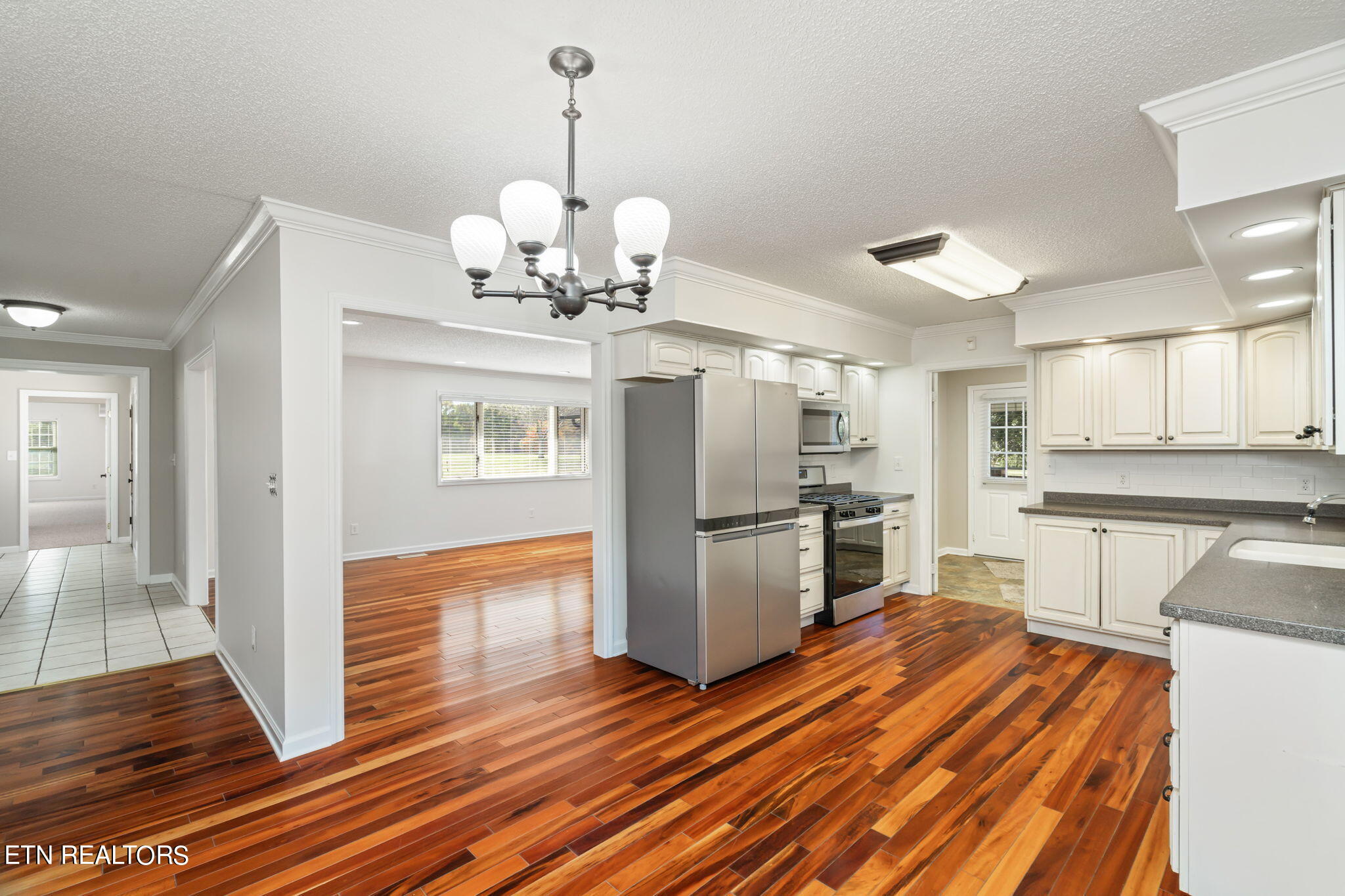 280 Blake Rd