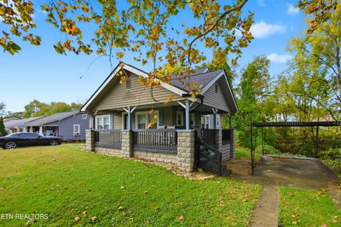 Tiny photo for 4143 Walker Blvd, Knoxville, TN 37917 (MLS # 1323542)