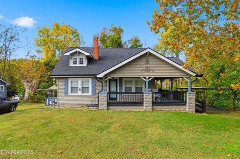 Photo of 4143 Walker Blvd, Knoxville, TN 37917 (MLS # 1323542)