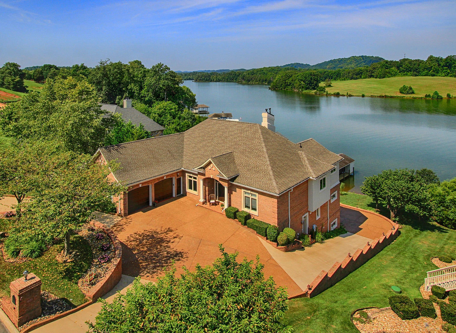 Photo 1 of 27 — 235 Pineberry Drive, Vonore, TN 37885