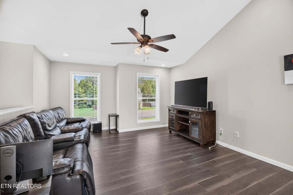 Photo of 2381 Reese St, Morristown, TN 37814 (MLS # 1352853)