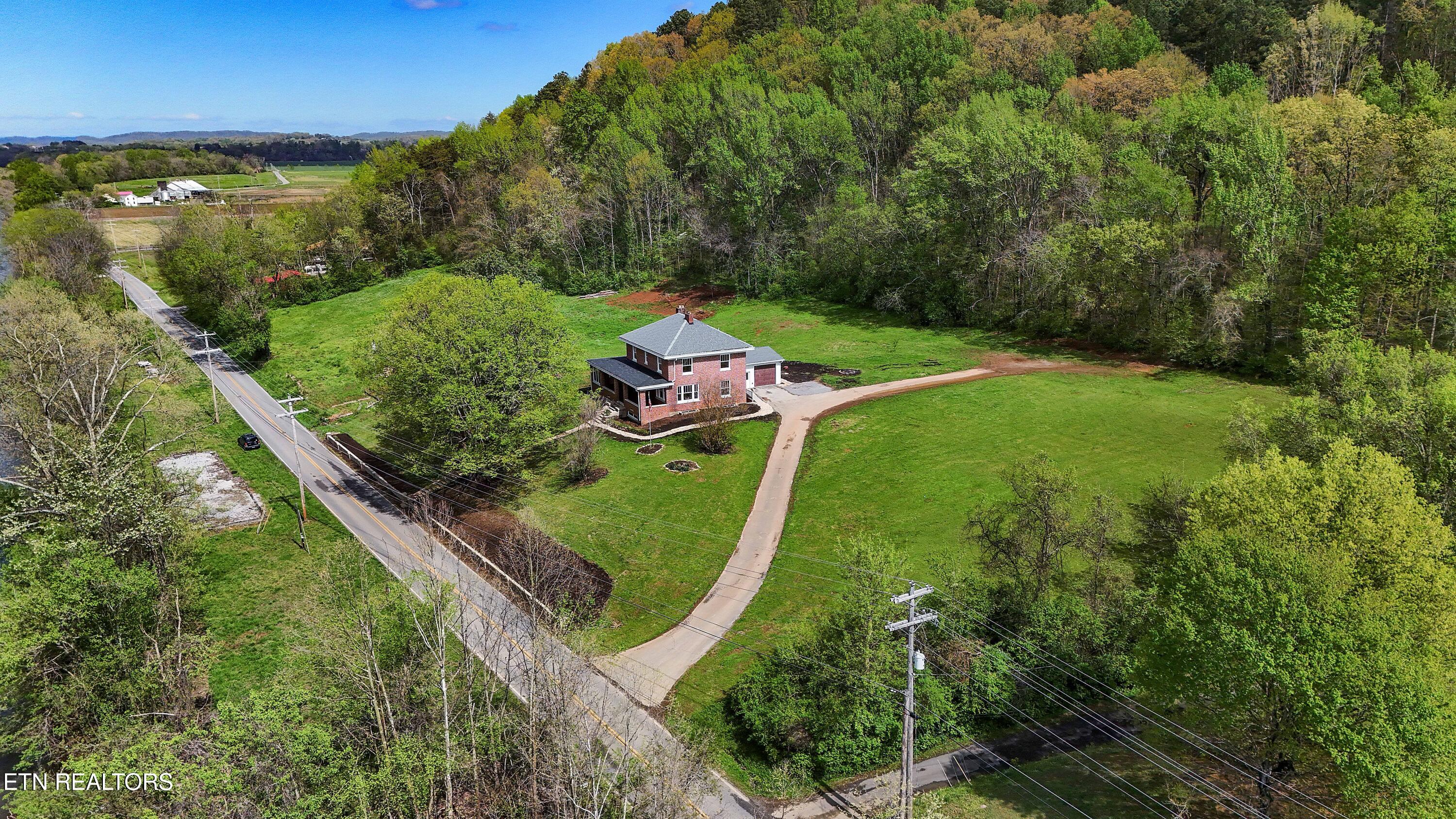4537 Old Walland Hwy