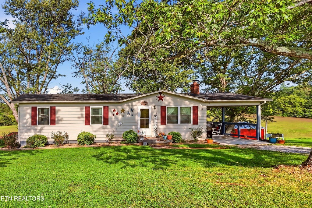 Photo of 504 Burger Branch Rd, Englewood, TN 37329 (MLS # 1352912)