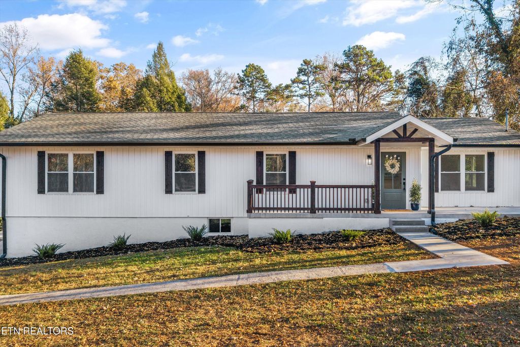 Photo of 6960 Highway 70, Lenoir City, TN 37772 (MLS # 1321659)