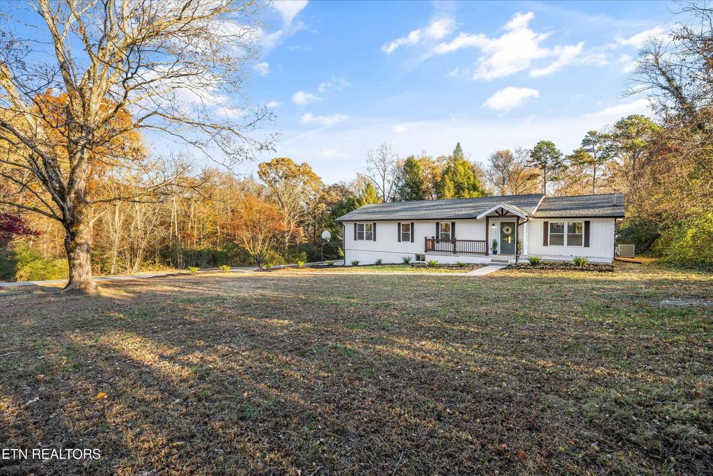 Photo of 6960 Highway 70, Lenoir City, TN 37772 (MLS # 1321659)