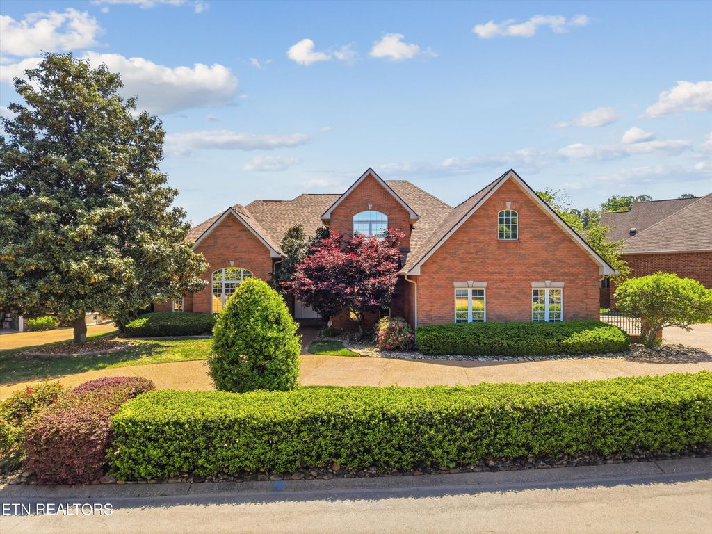 Photo of 206 Savannah Park Drive, Maryville, TN 37803 (MLS # 1338897)