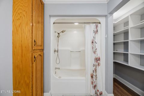 Tiny photo for 1012 Bennett St, Sweetwater, TN 37874 (MLS # 1338172)