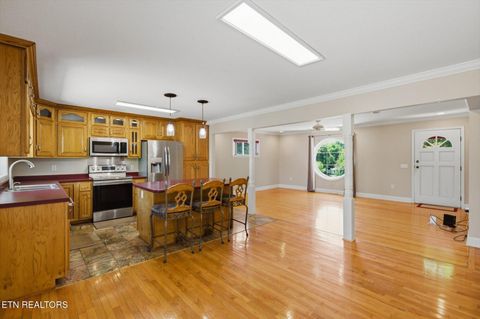 Tiny photo for 1012 Bennett St, Sweetwater, TN 37874 (MLS # 1338172)