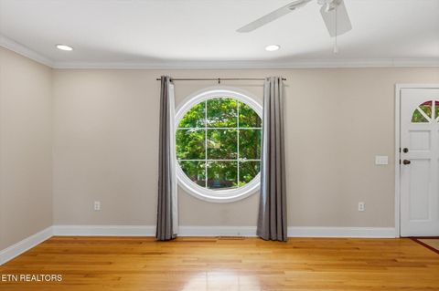 Tiny photo for 1012 Bennett St, Sweetwater, TN 37874 (MLS # 1338172)