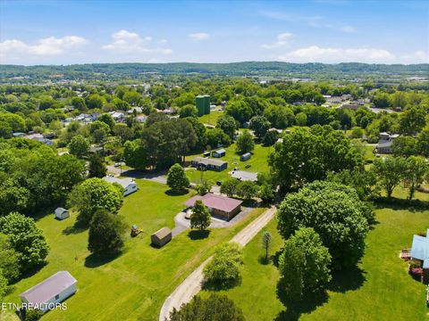 Tiny photo for 1012 Bennett St, Sweetwater, TN 37874 (MLS # 1338172)