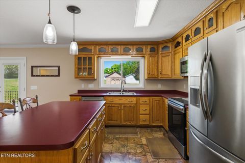 Tiny photo for 1012 Bennett St, Sweetwater, TN 37874 (MLS # 1338172)