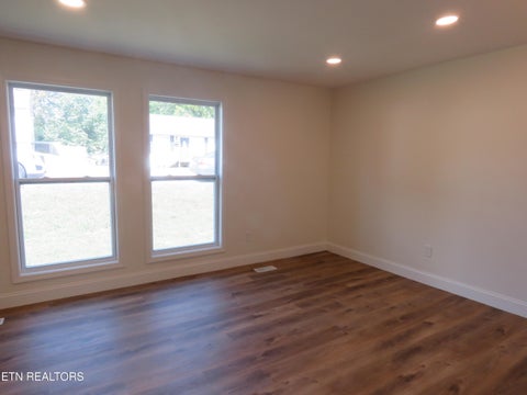 Tiny photo for 108 E Arrowwood Rd, Oak Ridge, TN 37830 (MLS # 1356073)