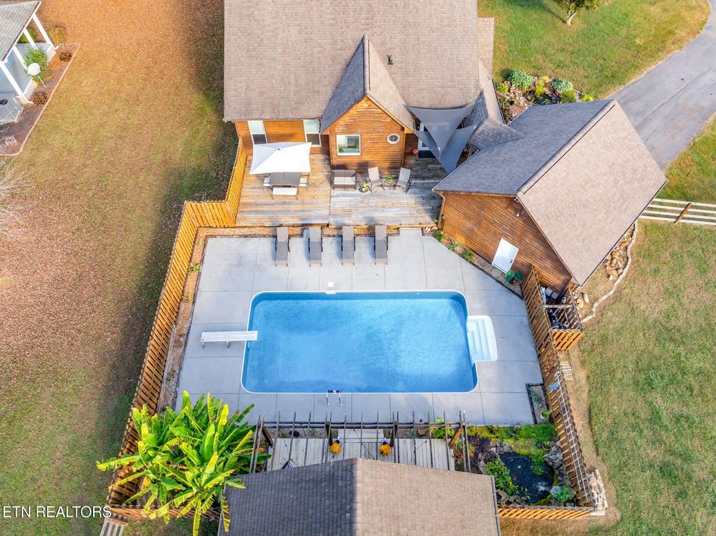 Photo of 1222 Big Bend Rd, Strawberry Plains, TN 37871 (MLS # 1282165)