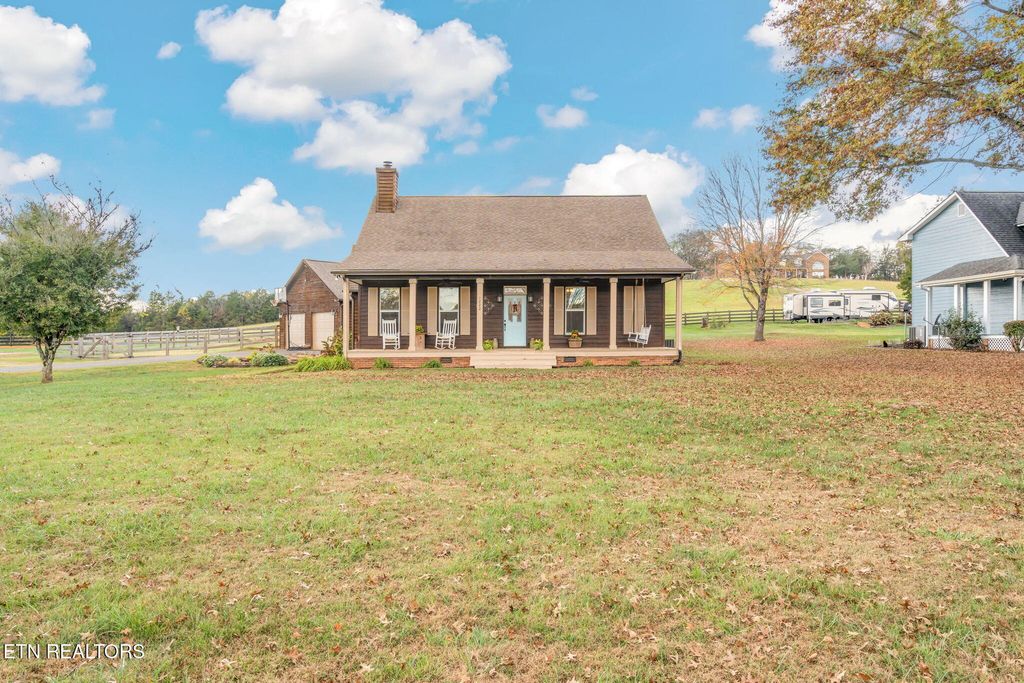 Photo of 1222 Big Bend Rd, Strawberry Plains, TN 37871 (MLS # 1282165)
