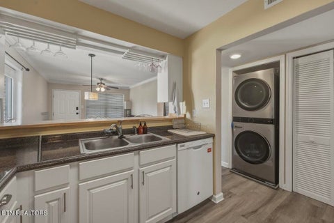 Tiny photo for 1201 Laurel Ave #107, Knoxville, TN 37916 (MLS # 1350824)
