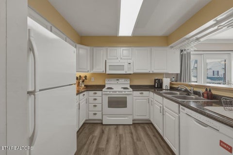 Tiny photo for 1201 Laurel Ave #107, Knoxville, TN 37916 (MLS # 1350824)
