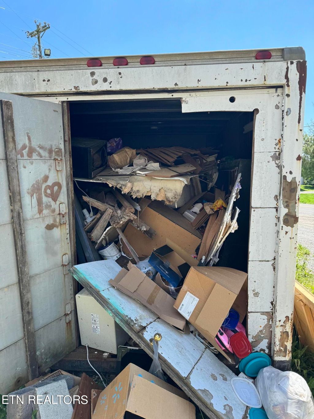 Photo of 402 Harmon Rd, New Tazewell, TN 37825 (MLS # 1263609)