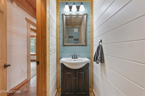 Tiny photo for 1750 Hiwassee Rd, Sweetwater, TN 37874 (MLS # 1354964)