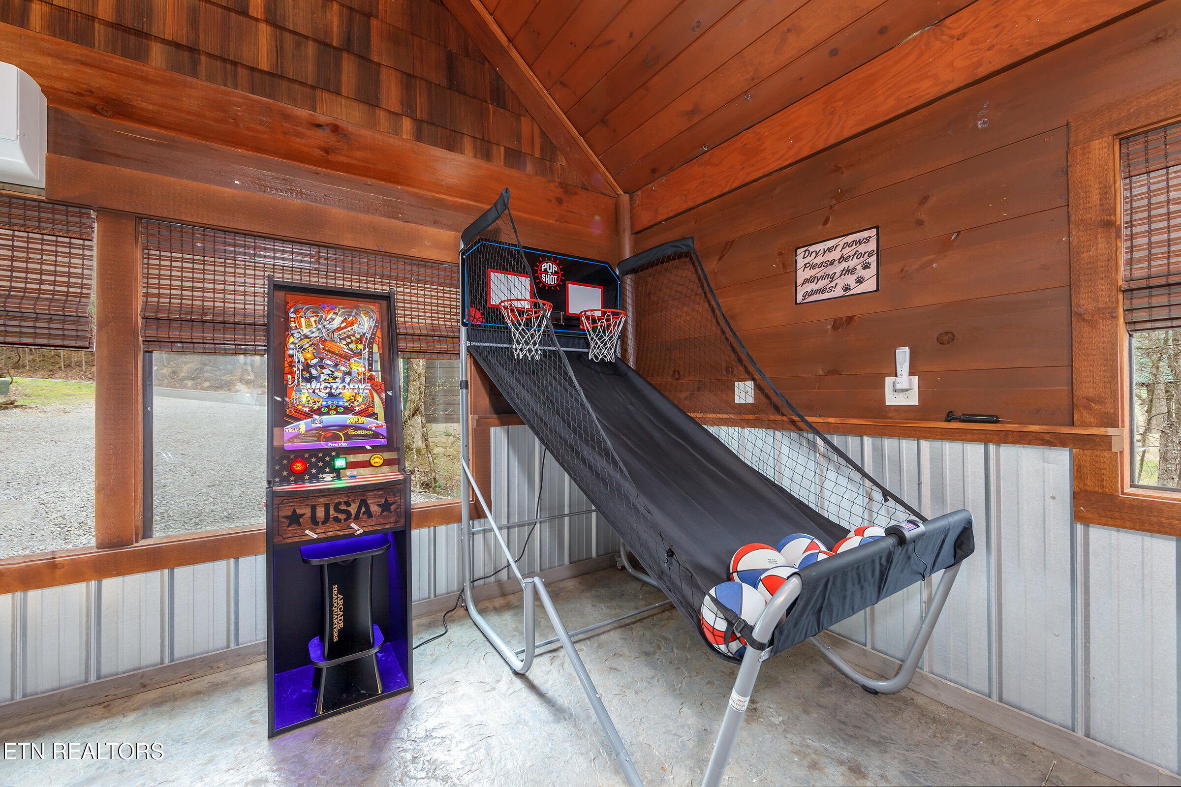 2673 Cedar Falls Way