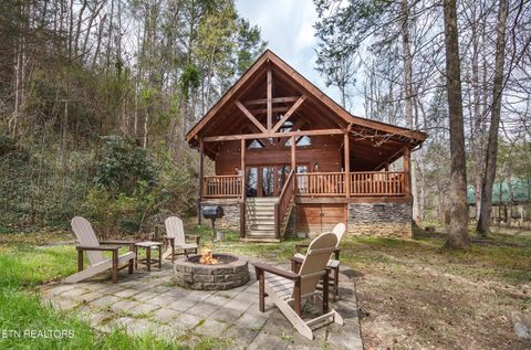 2673 Cedar Falls Way Sevierville TN 37862