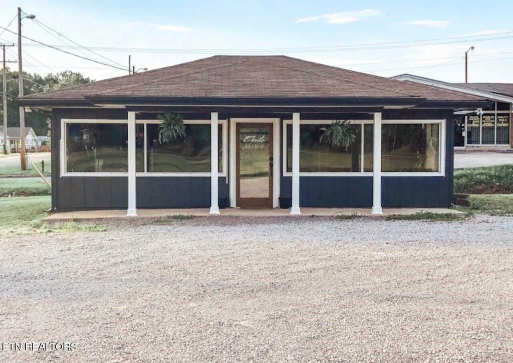 Photo of 1212 Clinch Ave, Clinton, TN 37716 (MLS # 1332035)