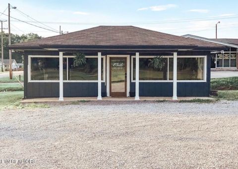 Photo of 1212 Clinch Ave, Clinton, TN 37716 (MLS # 1332035)