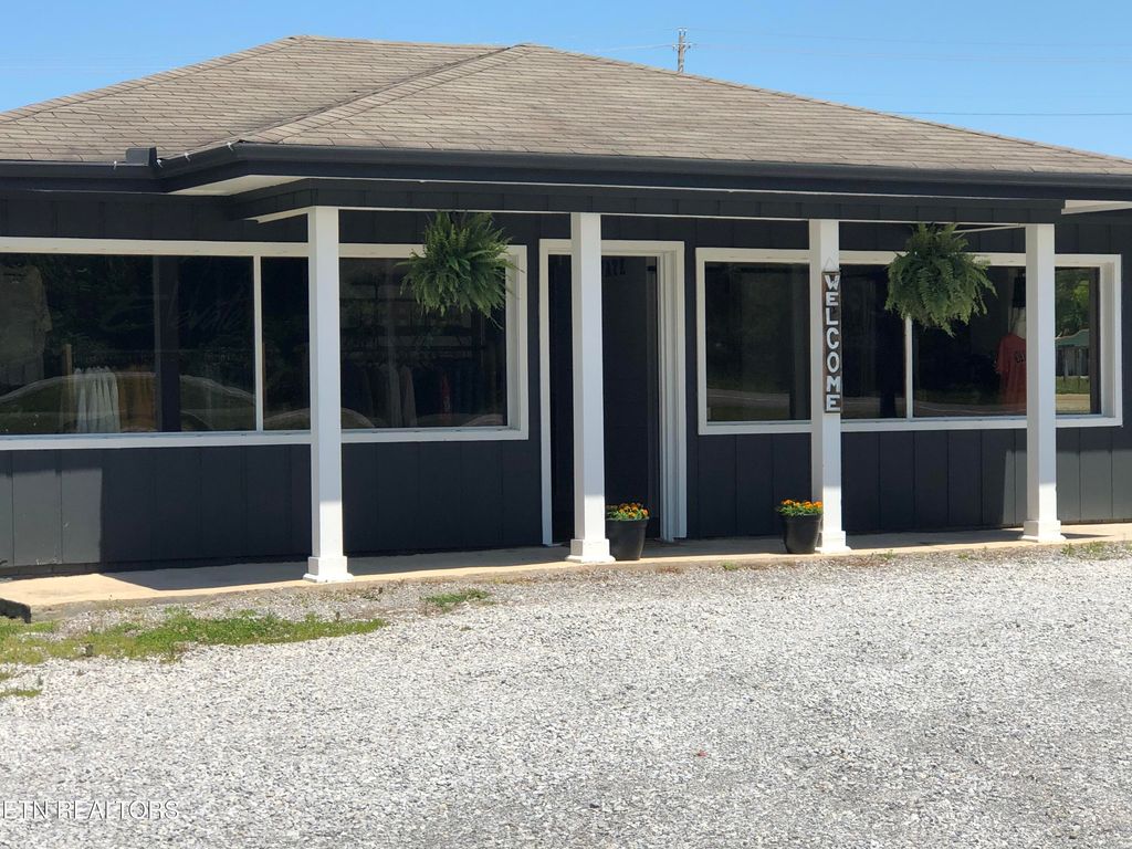 Photo of 1212 Clinch Ave, Clinton, TN 37716 (MLS # 1332035)