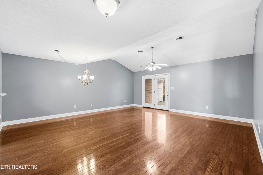 Photo of 136 River Garden Court, Sevierville, TN 37862 (MLS # 1332912)