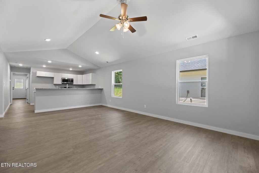 Photo of 1219 NW Dakota Ave, Knoxville, TN 37921 (MLS # 1302305)