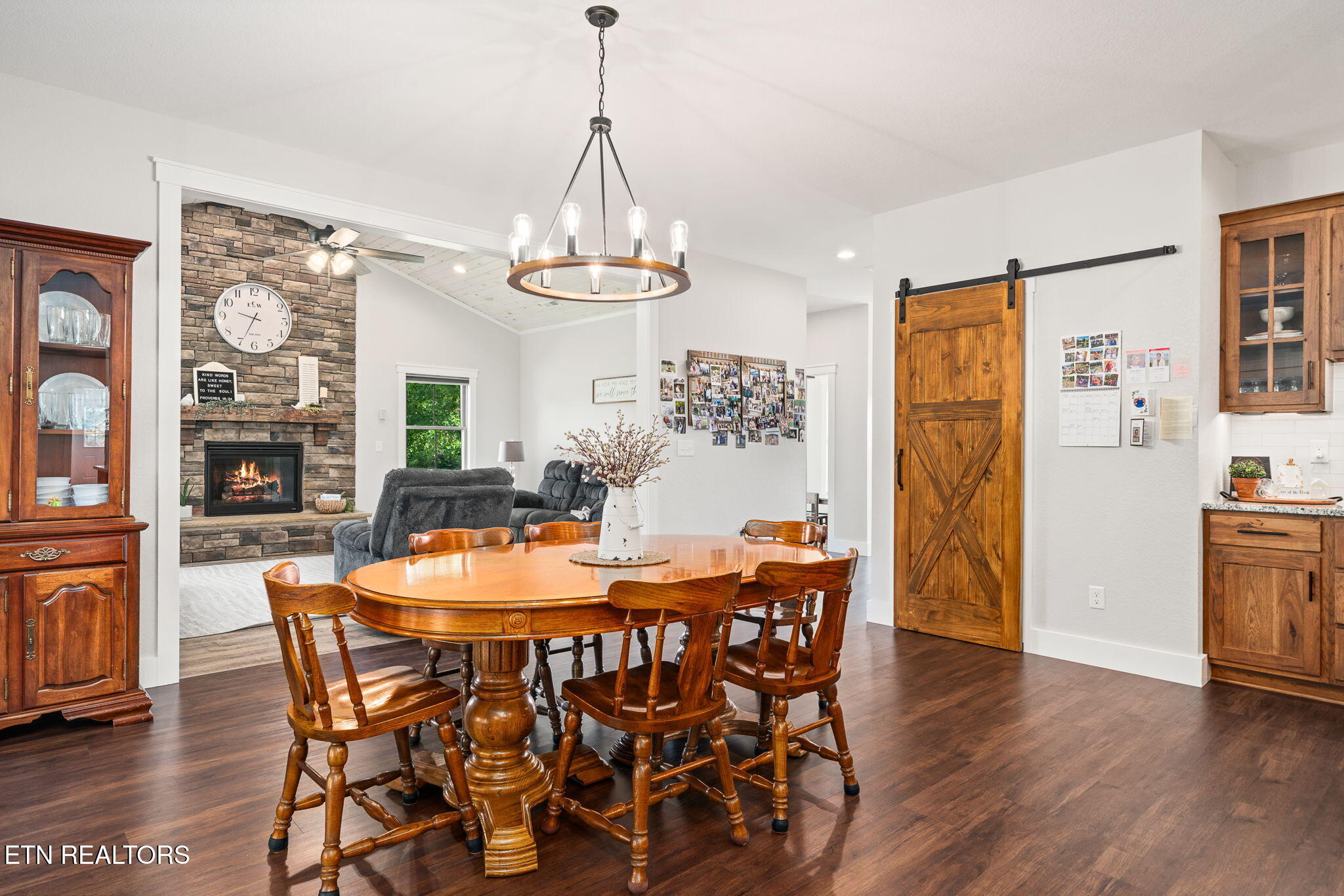 804 Linder Loop