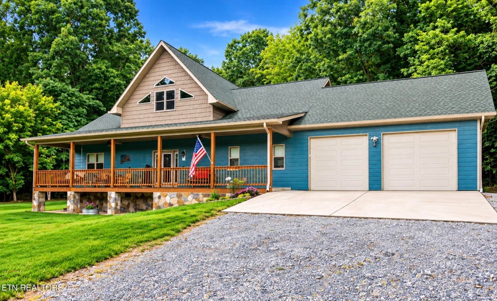 Photo of 910 English Mtn Rd, Cosby, TN 37722 (MLS # 1339609)