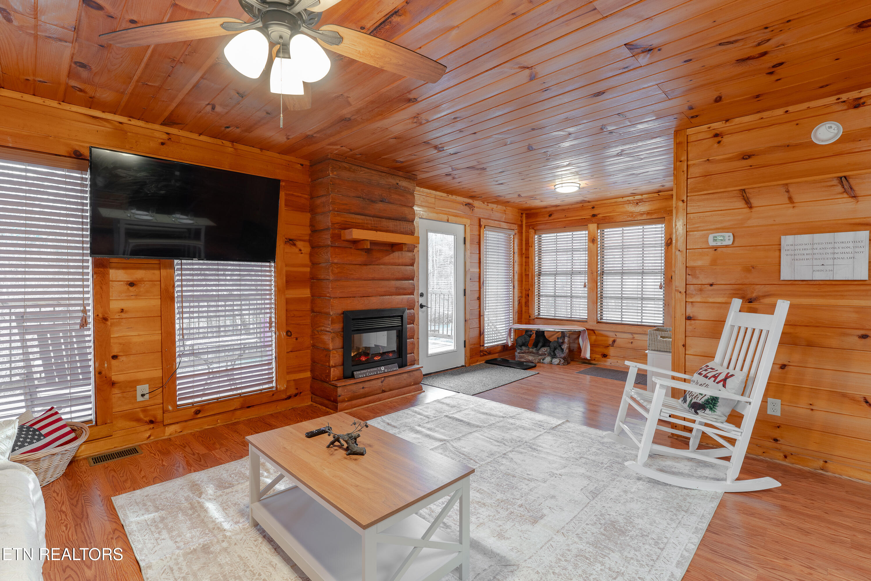 1218 Sugar Loaf Rd