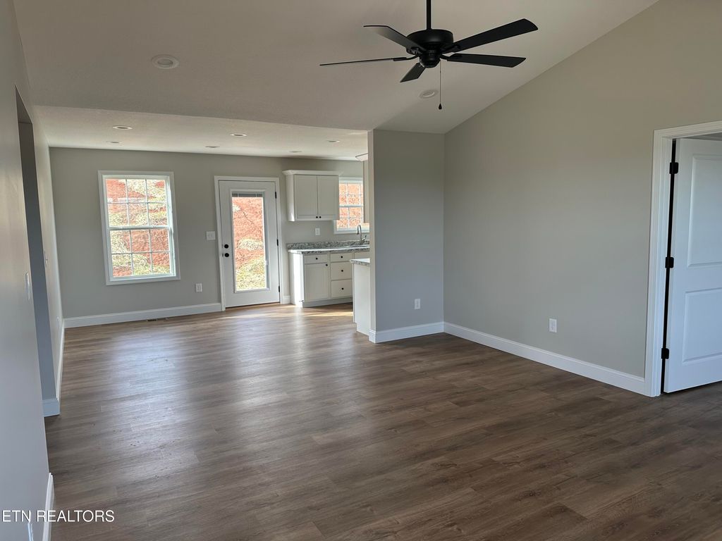 Photo of 146 Middle Glen Rd, Maynardville, TN 37807 (MLS # 1296529)