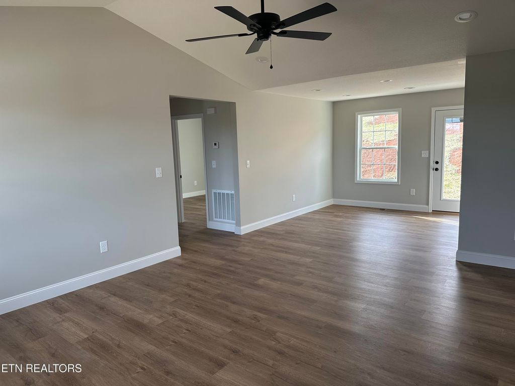 Photo of 146 Middle Glen Rd, Maynardville, TN 37807 (MLS # 1296529)