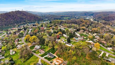 Tiny photo for 514 Orchard Drive, Clinton, TN 37716 (MLS # 1333804)